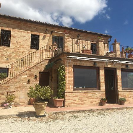 Colle Dei Falchi Guest House แฟร์โม ภายนอก รูปภาพ