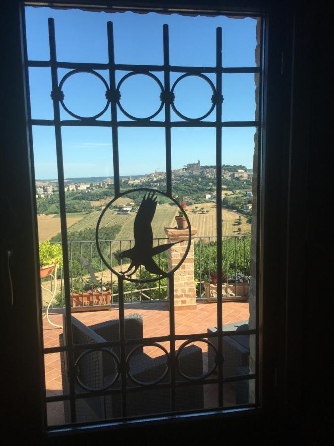 Colle Dei Falchi Guest House แฟร์โม ภายนอก รูปภาพ