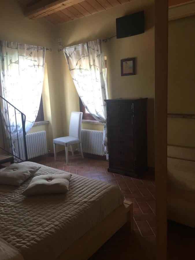 Colle Dei Falchi Guest House แฟร์โม ภายนอก รูปภาพ