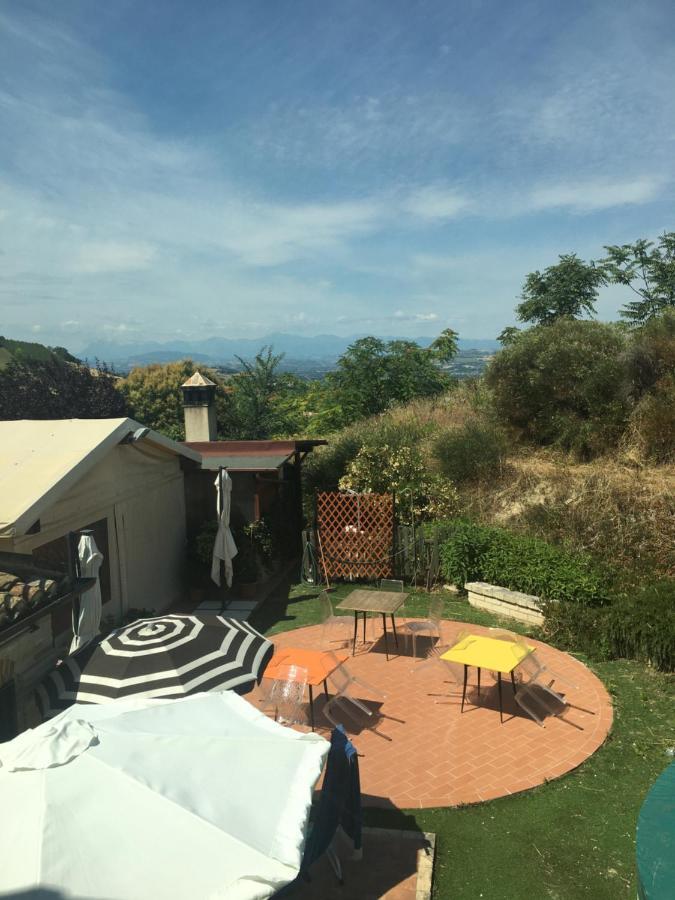 Colle Dei Falchi Guest House แฟร์โม ภายนอก รูปภาพ